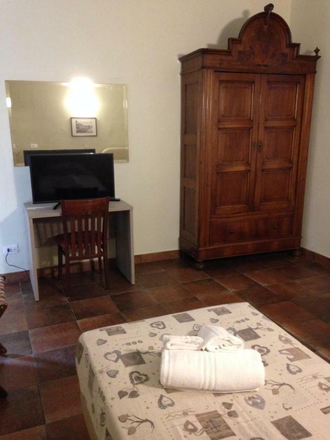 Albergo San Michele Мортара Экстерьер фото